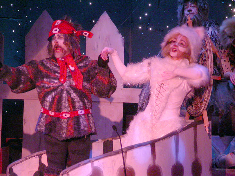 078 - 04/29 - Growltiger and Griddlebone