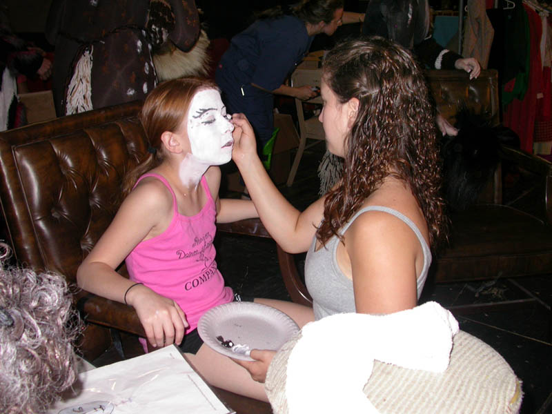 042 - 04/22 - Makeup