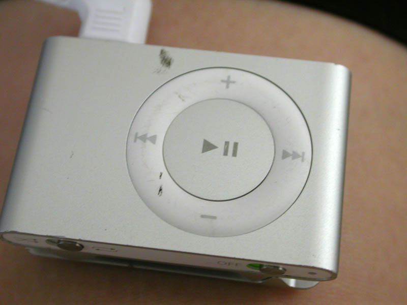 04 - Leah's iPod