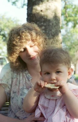 12 - Anna and Cassie