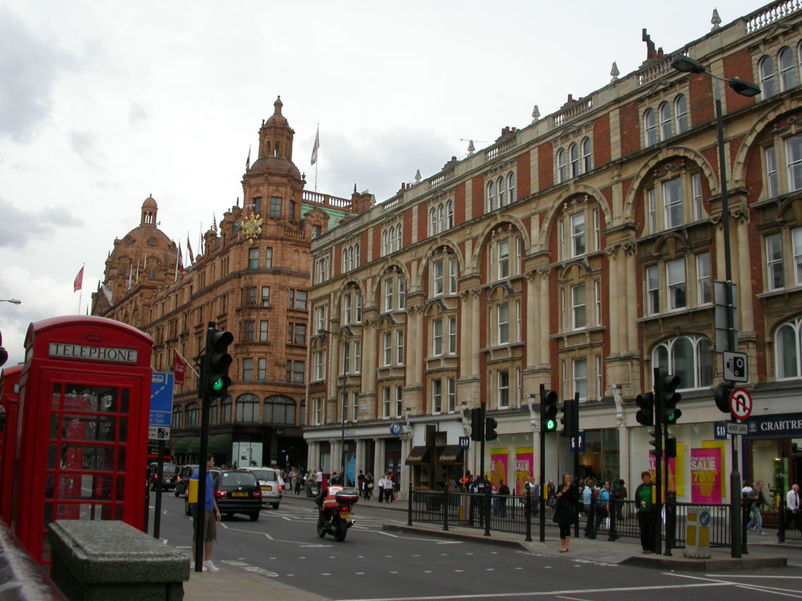 004 - London