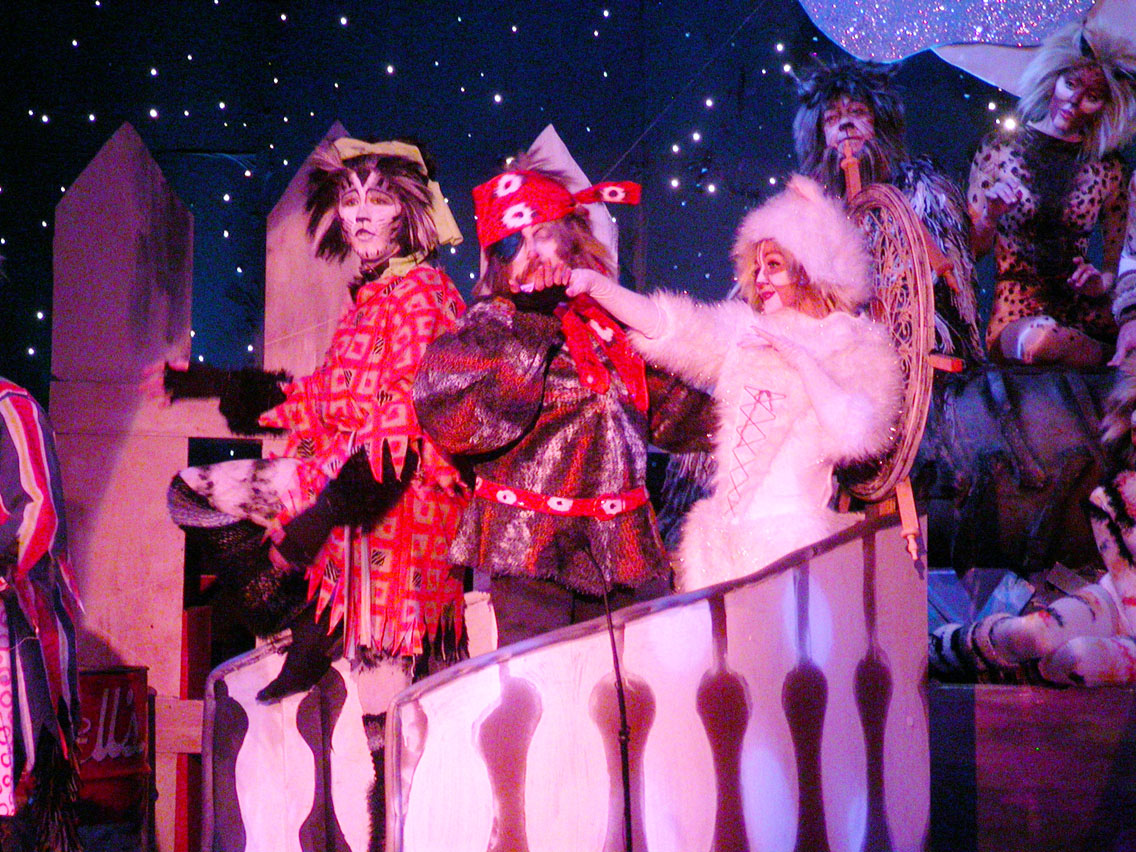 075 - 04/29 - Growltiger and Griddlebone