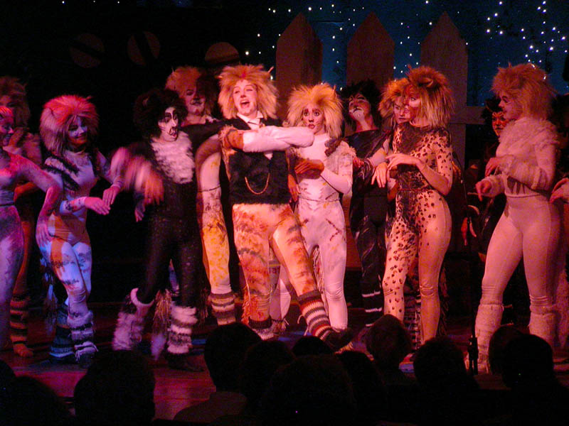 082 - 04/29 - Skimbleshanks