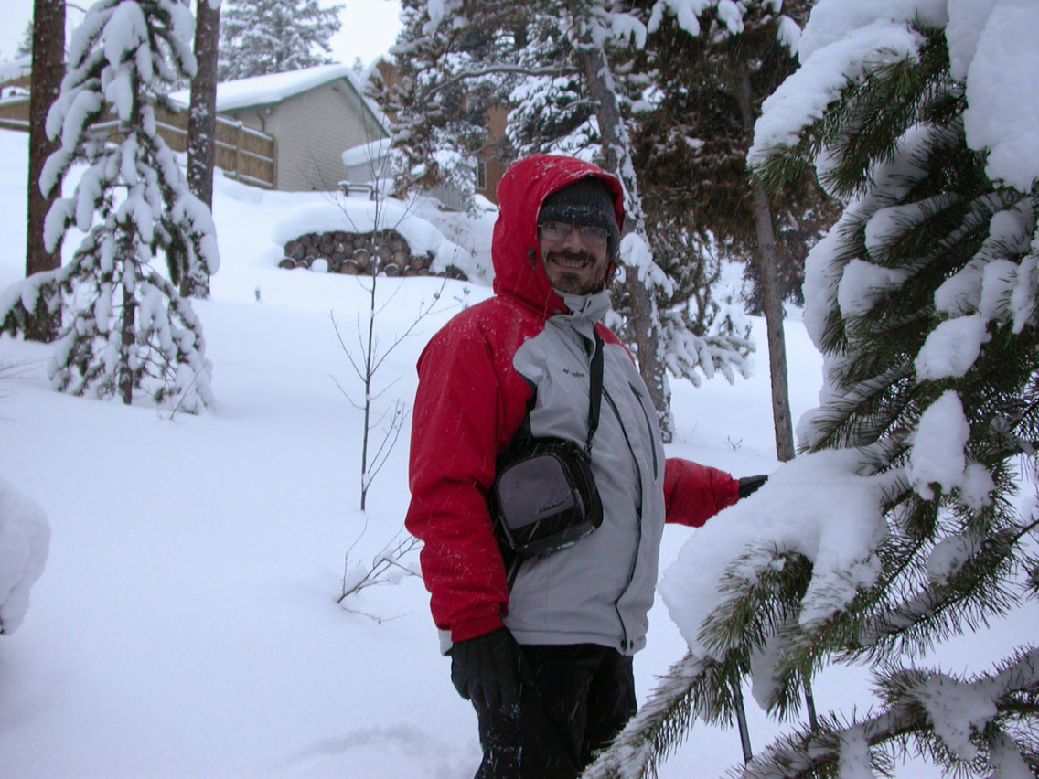 18 - Alan In The Yard