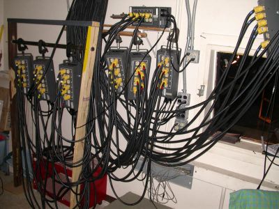 087 - 10/30 - Lighting Cables