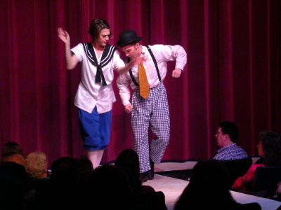 009A - He's Looking At Her Feet Not Her Lentils You Dweeb