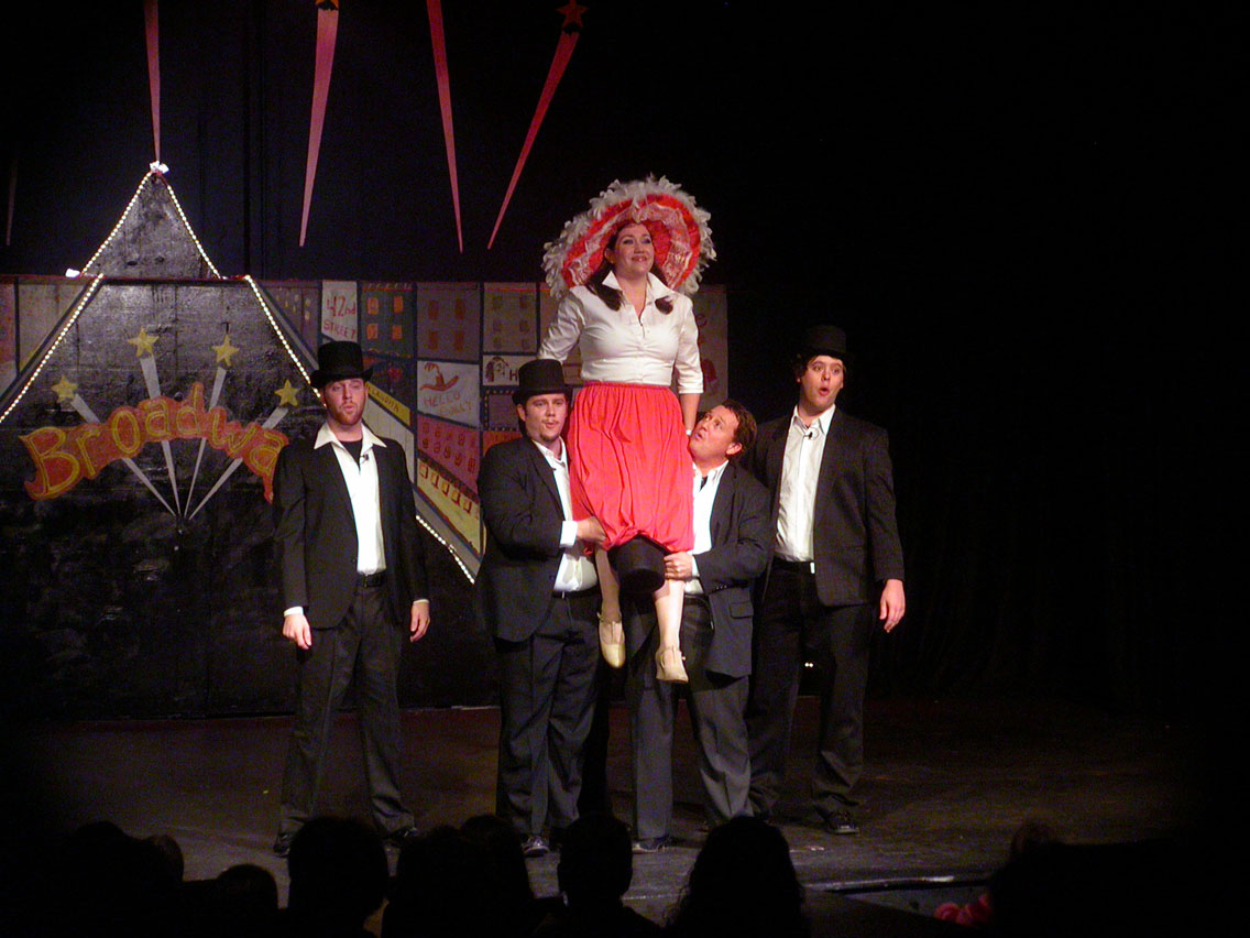 15 - Hello Dolly