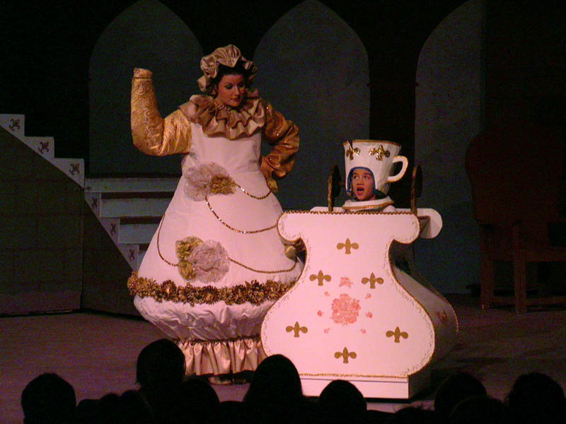 28 - A Girl In The Castle