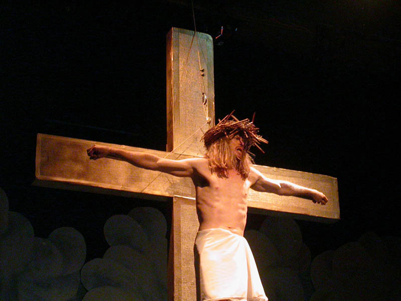 24 - Crucifixion