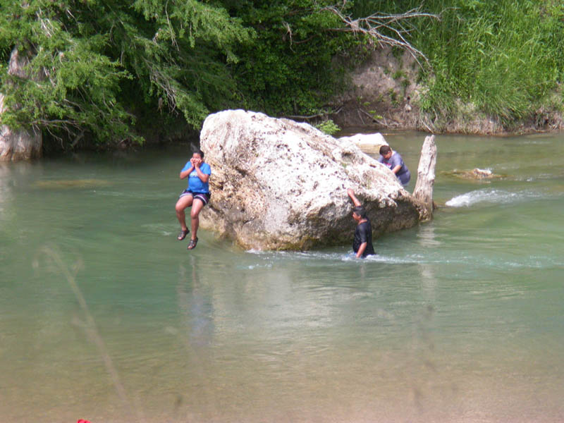 24 - River Play