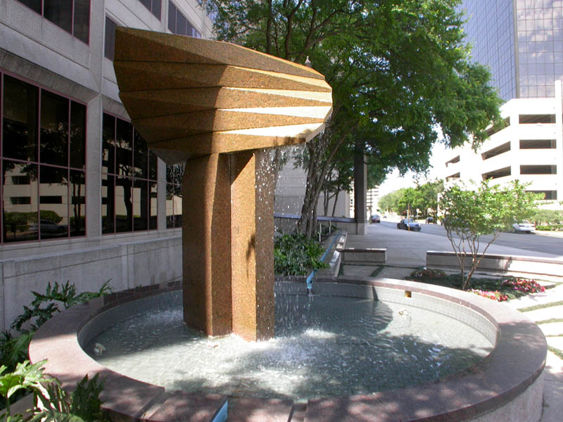 40 - Fountain