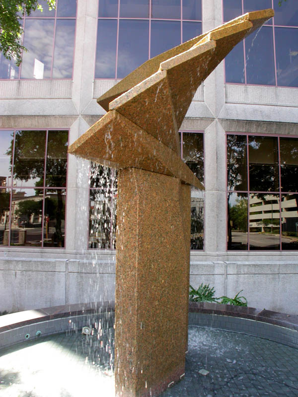 41 - Fountain
