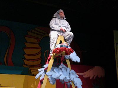 054 - Horton on a Nest