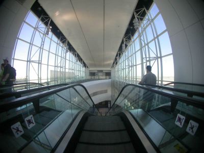 005 - Escalator