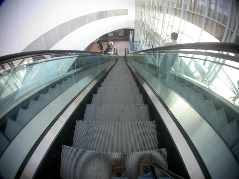 006 - Escalator