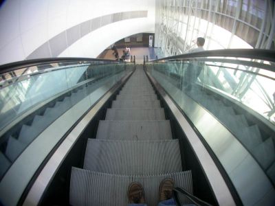 006 - Escalator