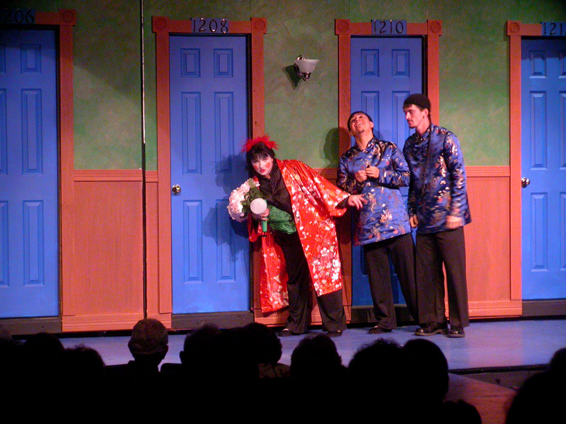 087 - 7/28 - Stalking Miss Dorothy