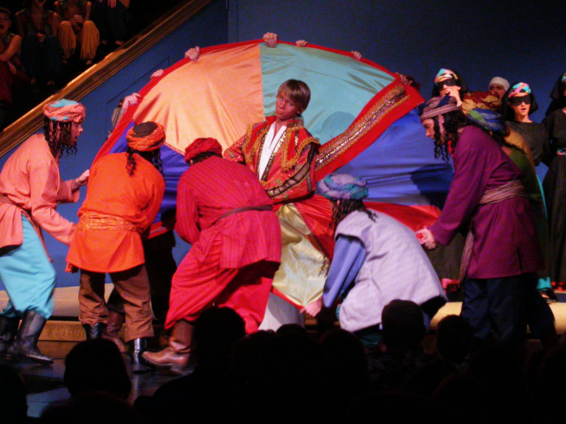 019 - Amazing Technicolor Dreamcoat