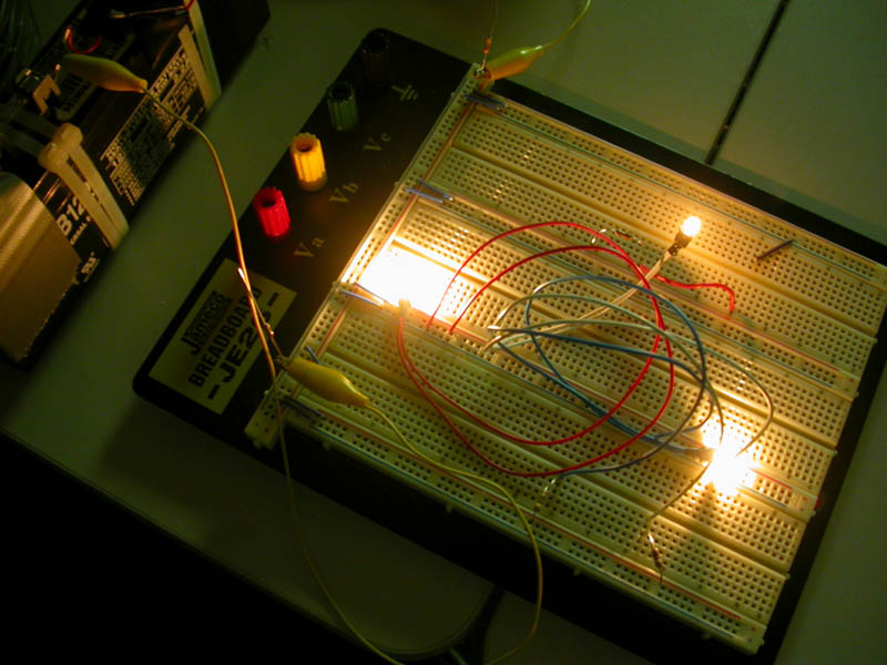 03/23 - Breadboard Lights