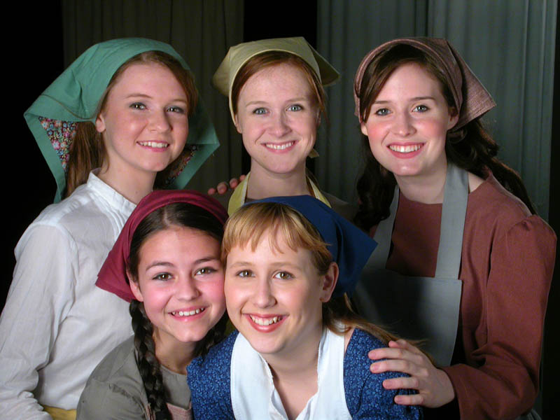 Victoria, Kelly, Jessica, Hannah, and Kallie