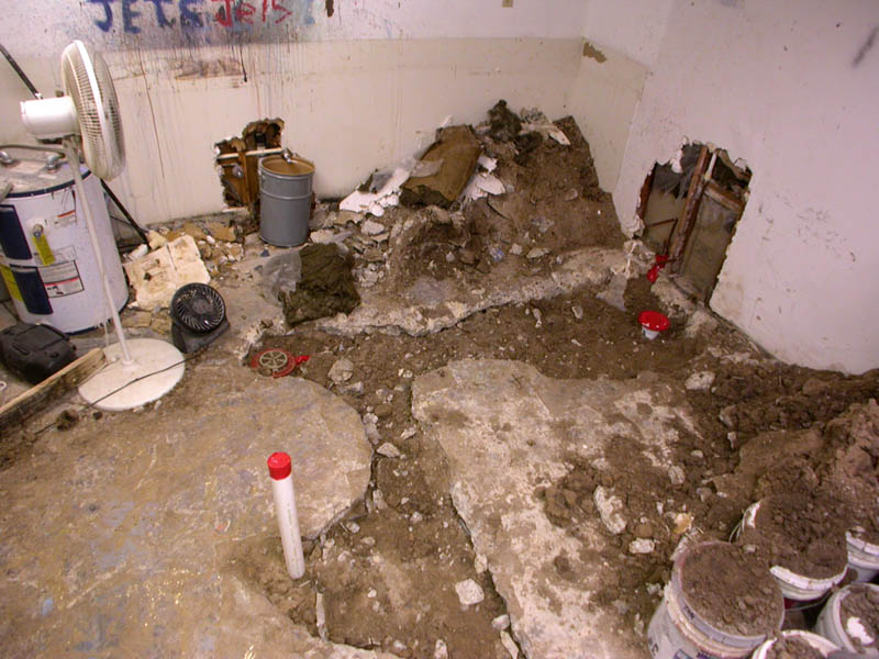 007 - 9/30 - Paint Room