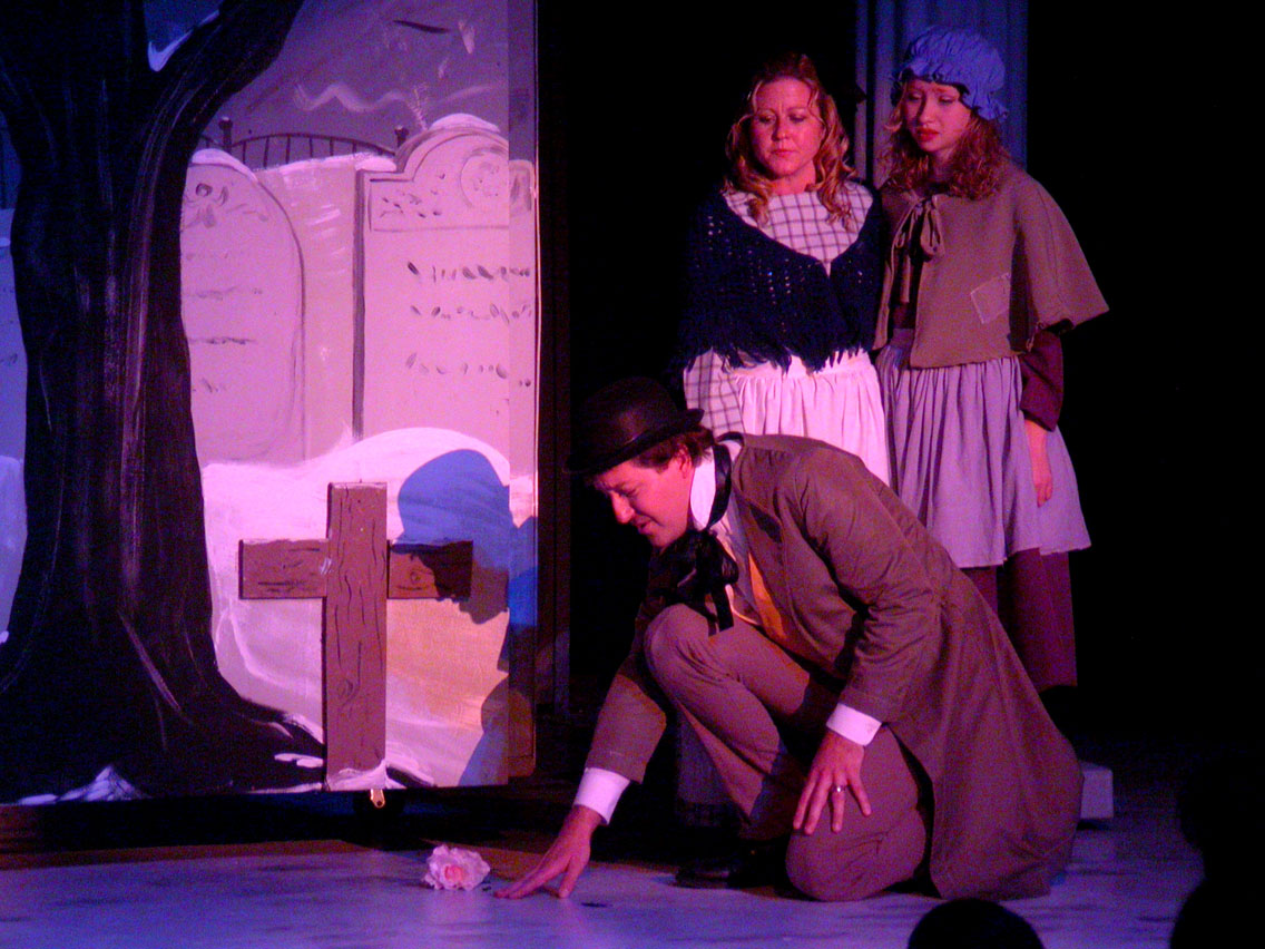 063 - Tiny Tim's Grave