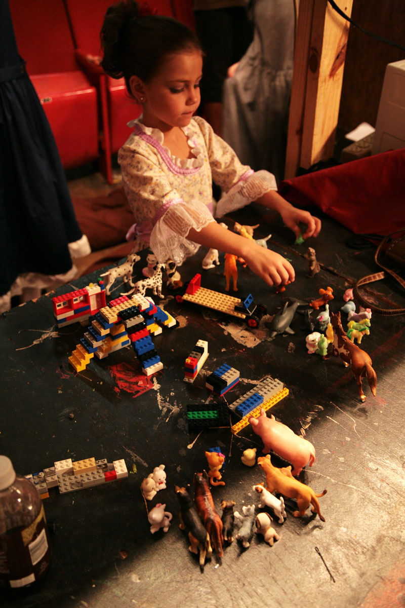 185 - Bella and Legos