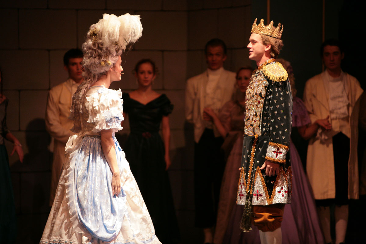 052 - Cinderella and Prince