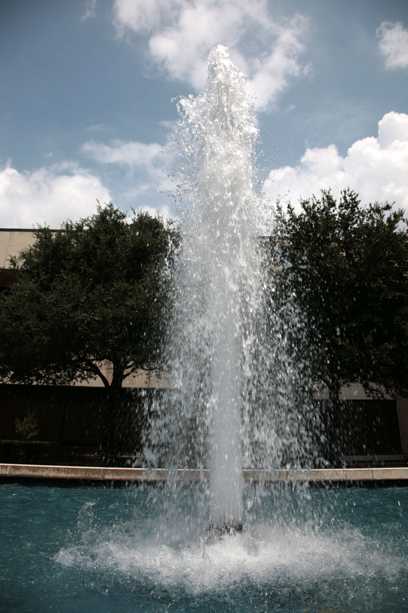 057 - Fountain