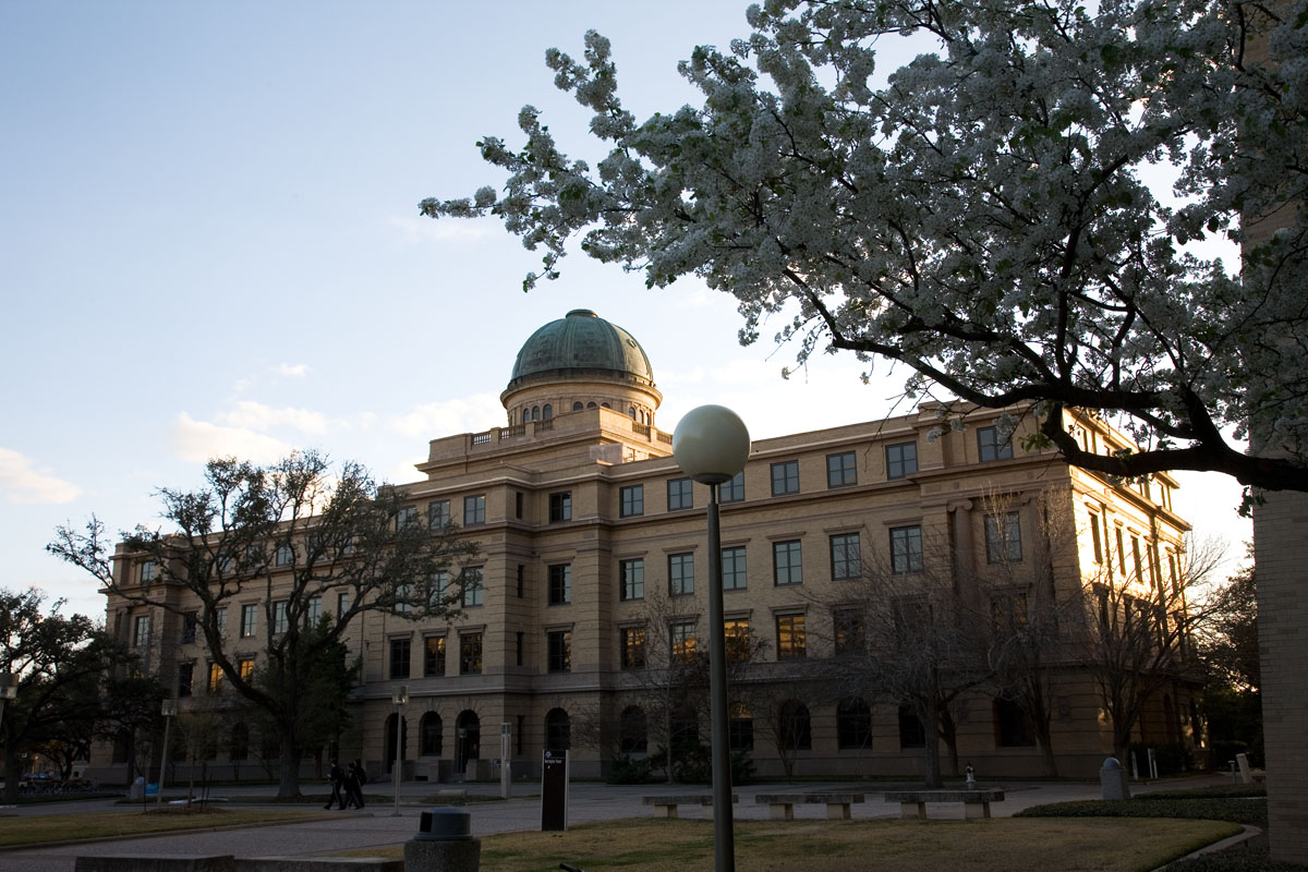 10 - Academic Building