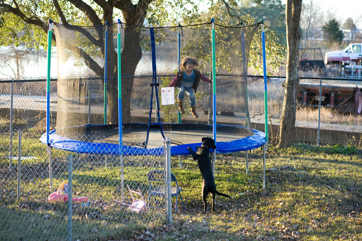 61 - Trampoline