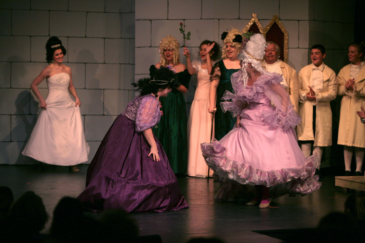 128 - Stepsister Improvised Dance