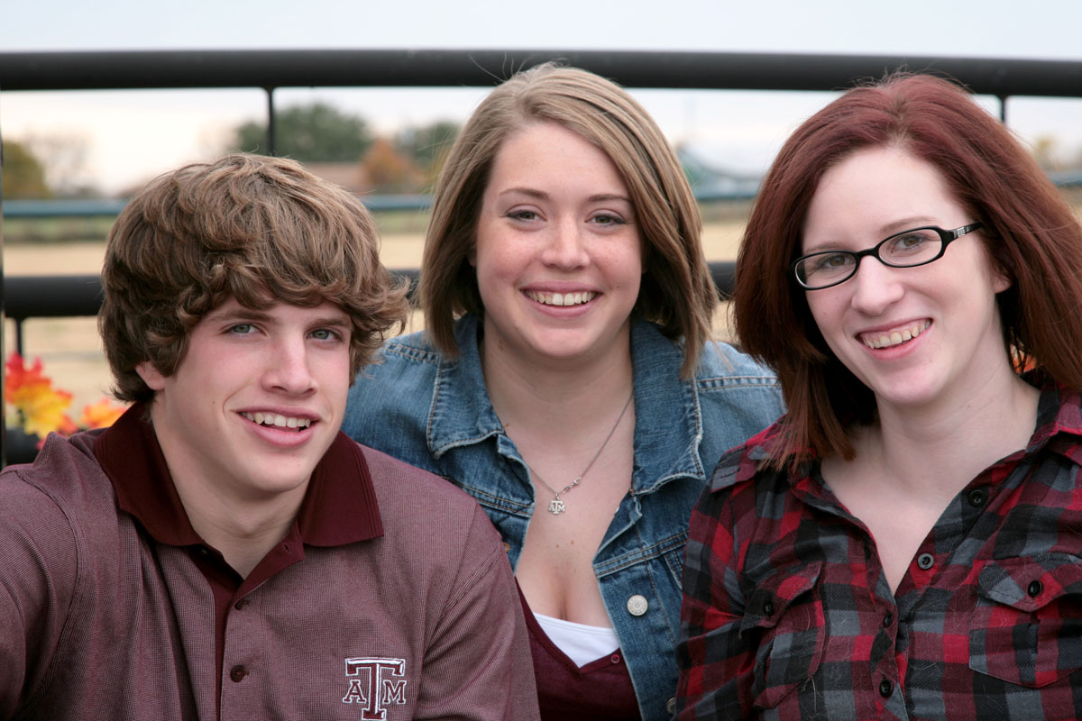 058 - Gregory, Jessica and Chelsea