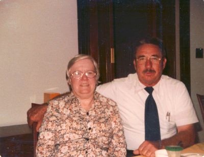 B05 - 1978? - Helen and Elmo