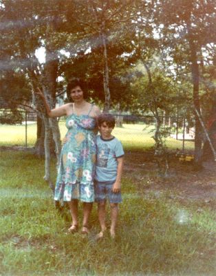 B07 - 1978? - Mary and Alan