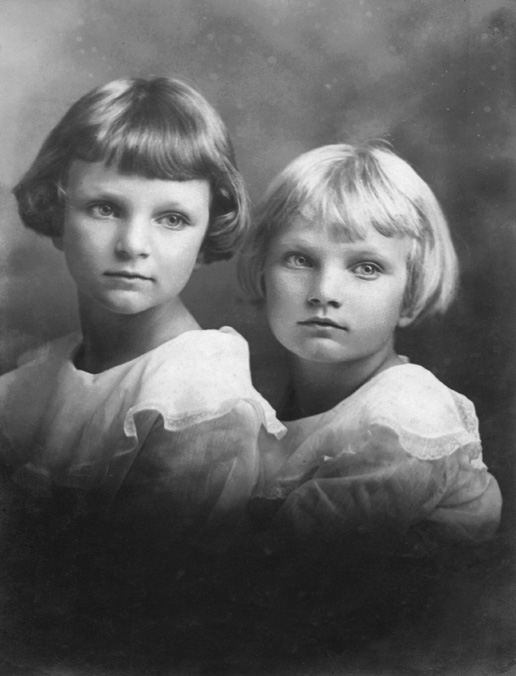 191_ - Edie and Blanche